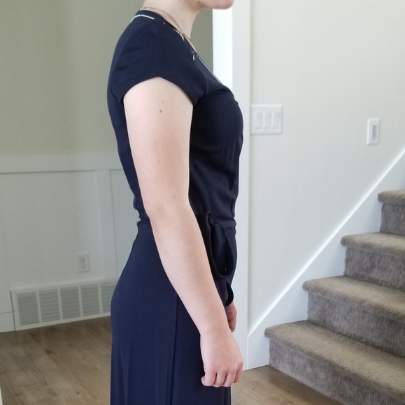 Dress - Picture 2 of 8